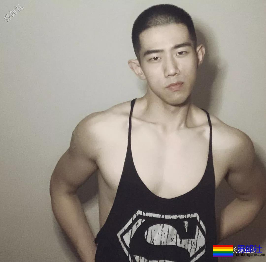 大鼻子，大长腿，大手臂，大. - 51虹马