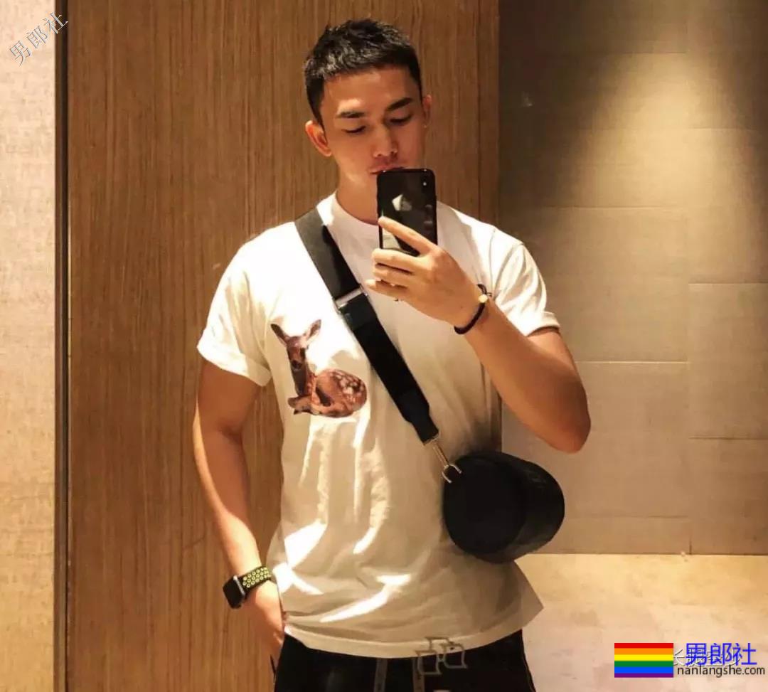 大鼻子，大长腿，大手臂，大. - 51虹马