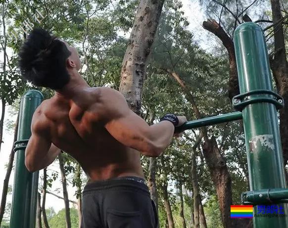 香港筋肉猛男自称“0”，疑因“鲜肉”遭禁赛？-51虹马