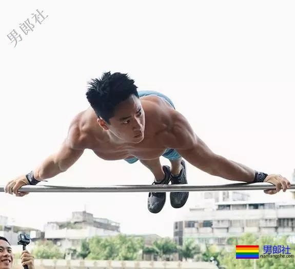 香港筋肉猛男自称“0”，疑因“鲜肉”遭禁赛？ - 51虹马