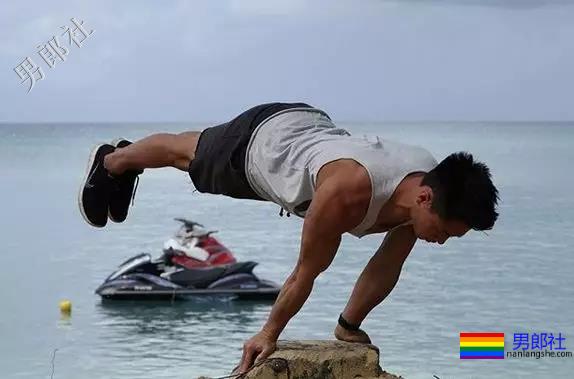 香港筋肉猛男自称“0”，疑因“鲜肉”遭禁赛？ - 51虹马