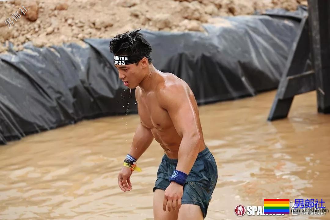 香港筋肉猛男自称“0”，疑因“鲜肉”遭禁赛？ - 51虹马