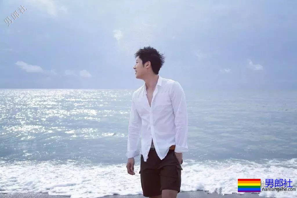 阳光小奶狗腹肌撩人！长腿筋肉身材简直A爆了！-51虹马