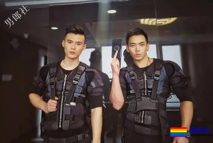 湖南大学肌肉学霸，练就胸肌腹肌人鱼线 - 51虹马