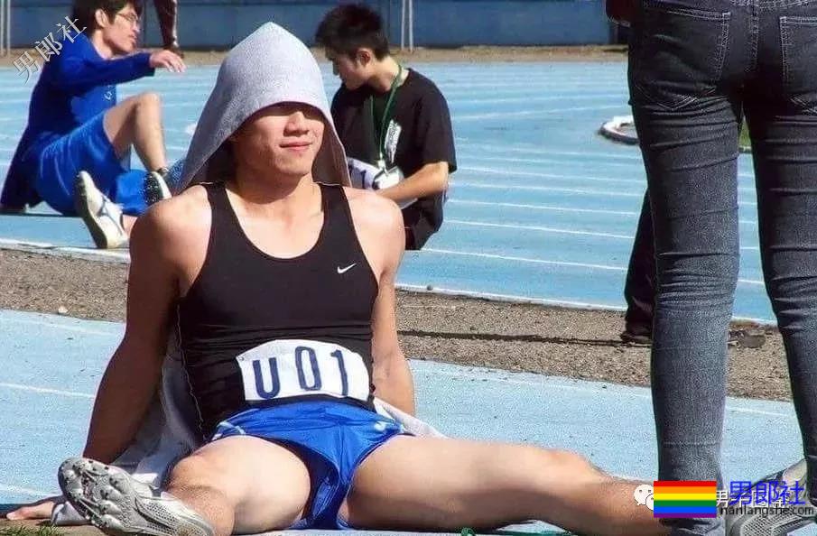 荷尔蒙气息十足的野生小鲜肉，让人走不动道 - 51虹马