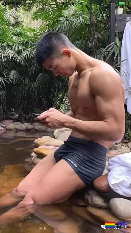 荷尔蒙气息十足的野生小鲜肉，让人走不动道 - 51虹马