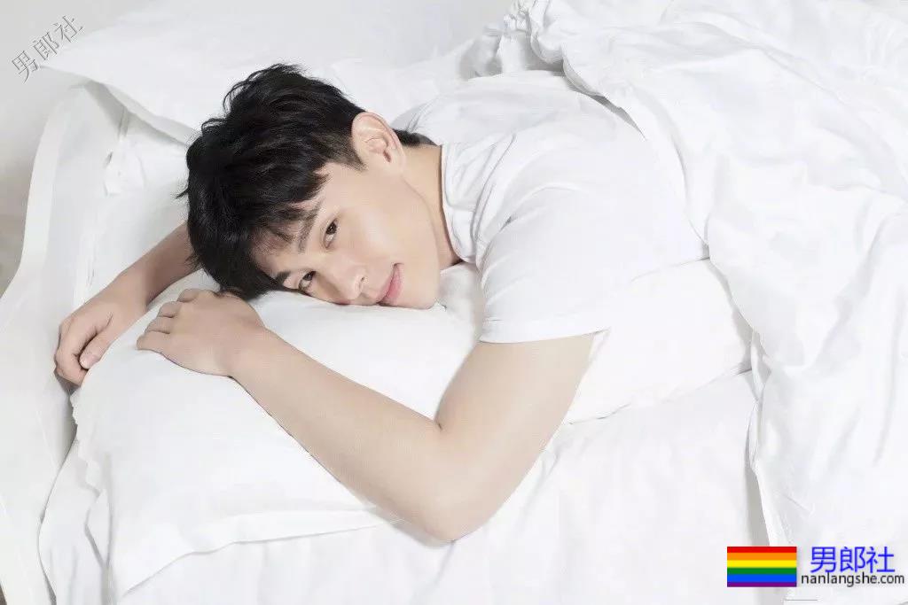 新版《封神演义》两大男主，一个荷尔蒙爆棚演过同志片！一个奶白腹肌太抢镜！ - 51虹马