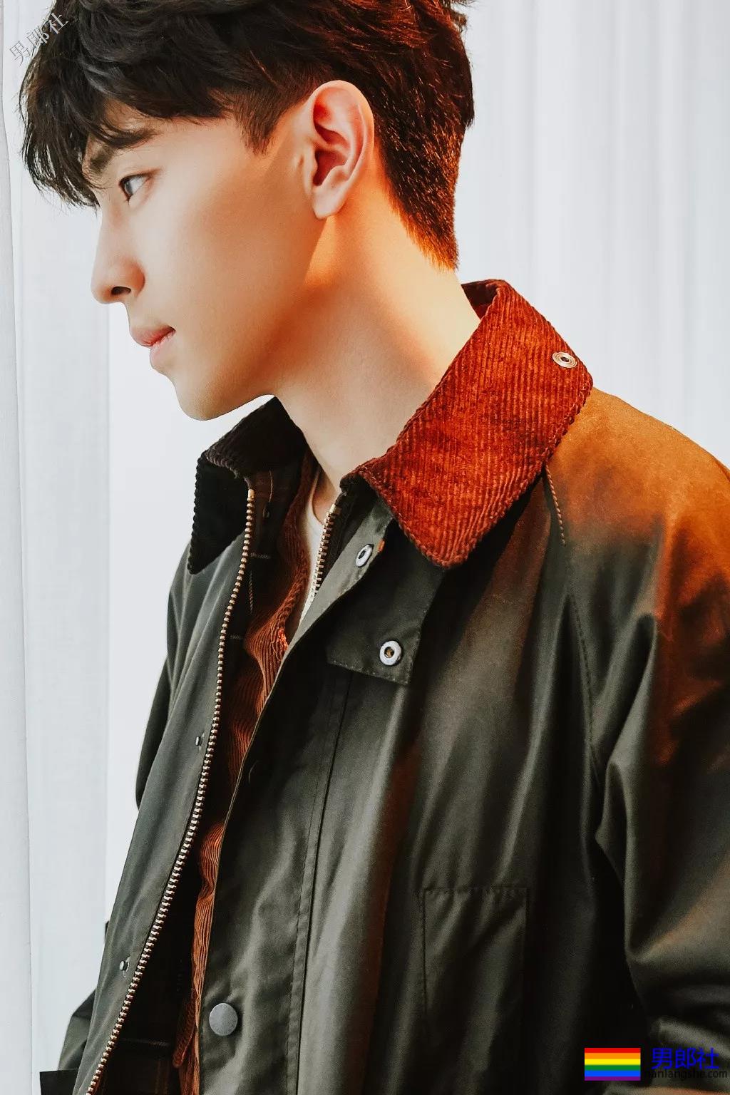 新版《封神演义》两大男主，一个荷尔蒙爆棚演过同志片！一个奶白腹肌太抢镜！ - 51虹马