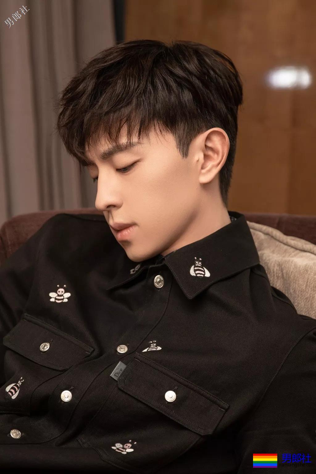 新版《封神演义》两大男主，一个荷尔蒙爆棚演过同志片！一个奶白腹肌太抢镜！ - 51虹马