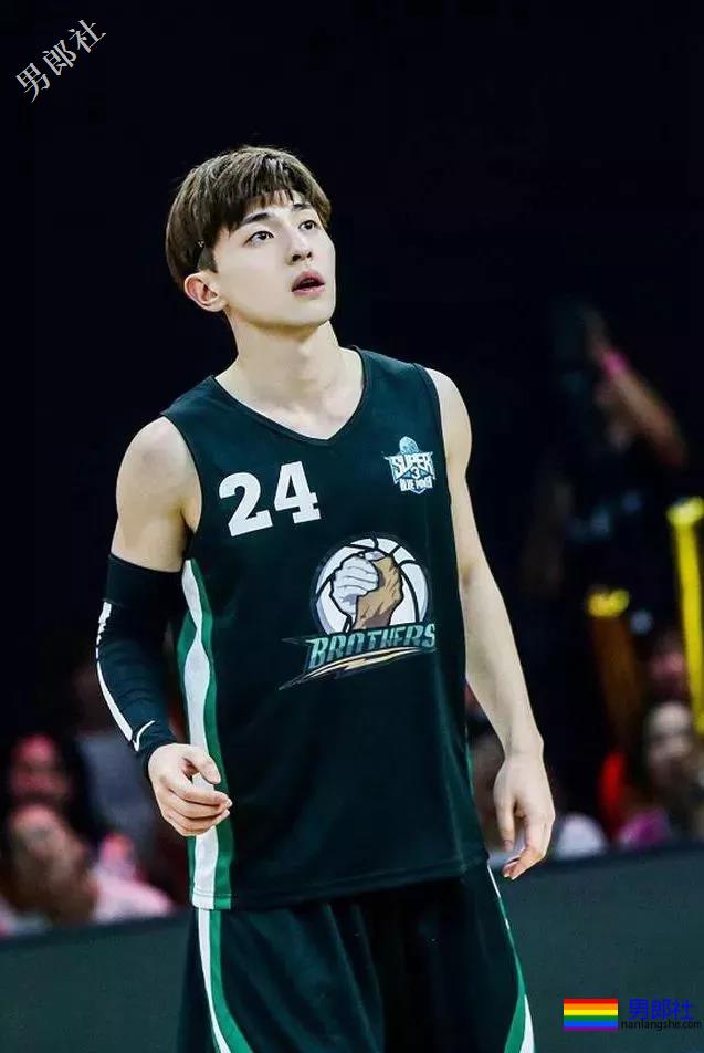 新版《封神演义》两大男主，一个荷尔蒙爆棚演过同志片！一个奶白腹肌太抢镜！ - 51虹马