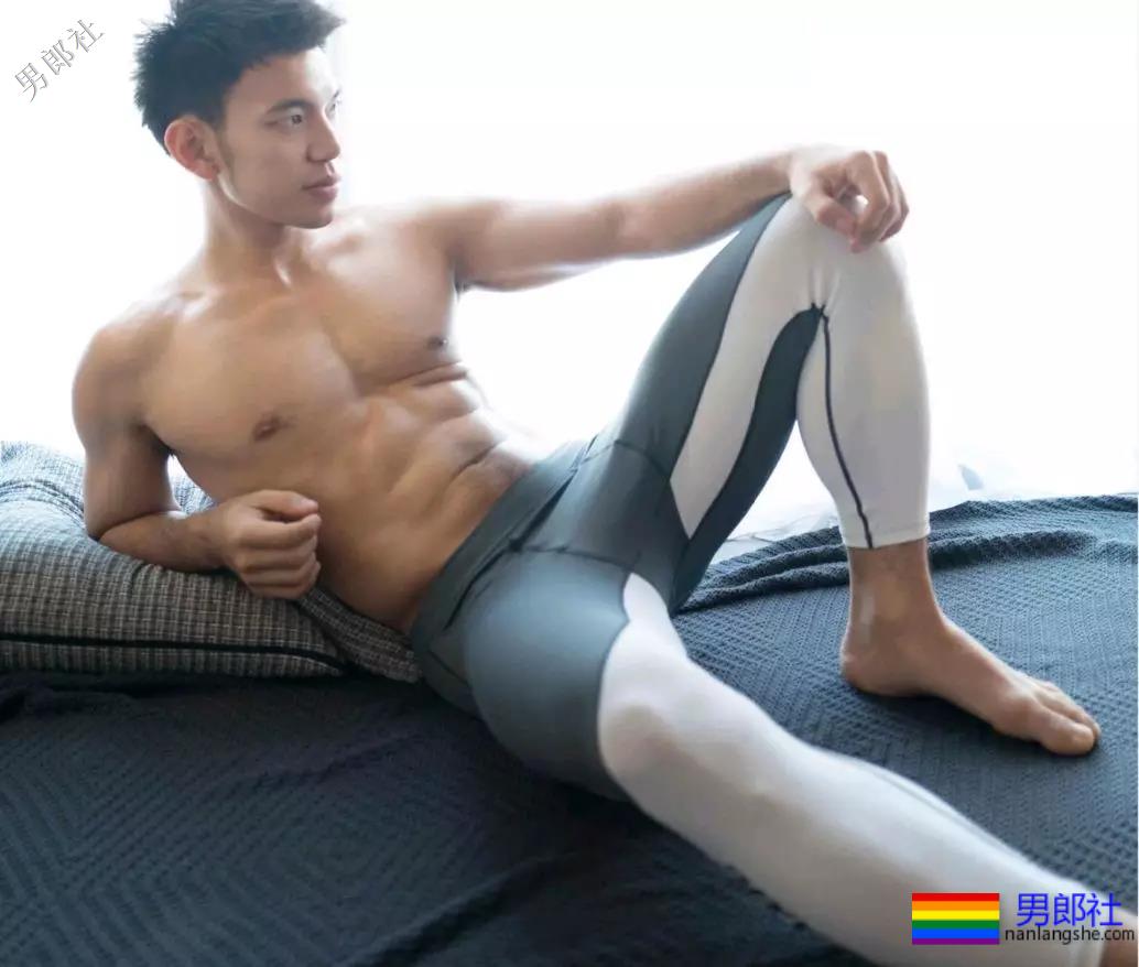 传疯了的叮裆猫扒到了，私底下竟成这样？ - 51虹马