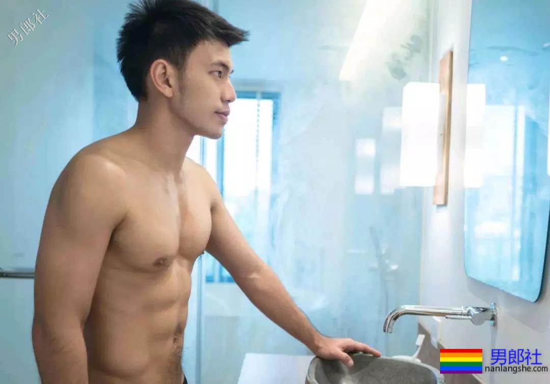 传疯了的叮裆猫扒到了，私底下竟成这样？ - 51虹马