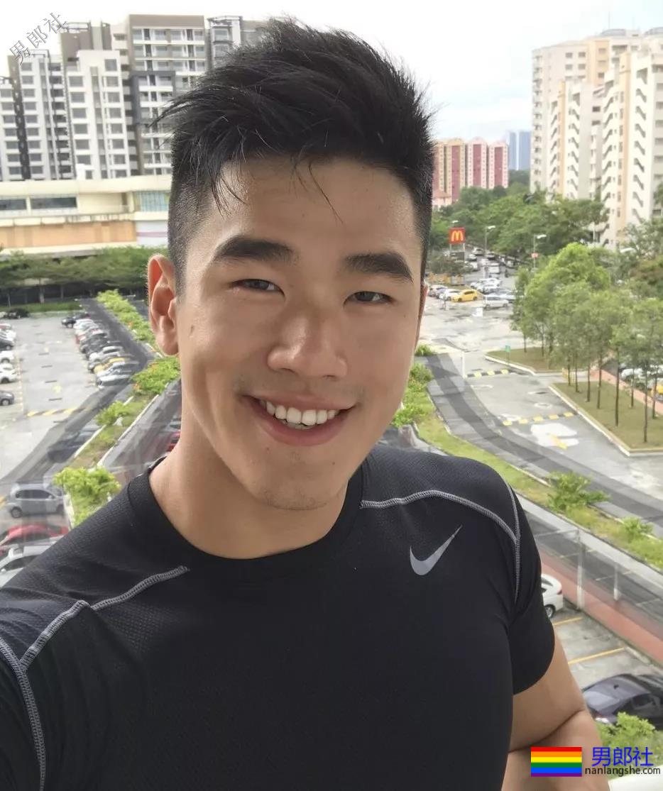 肌肉篮球体育生小狼狗和乖巧小奶狗，选哪个？？ - 51虹马