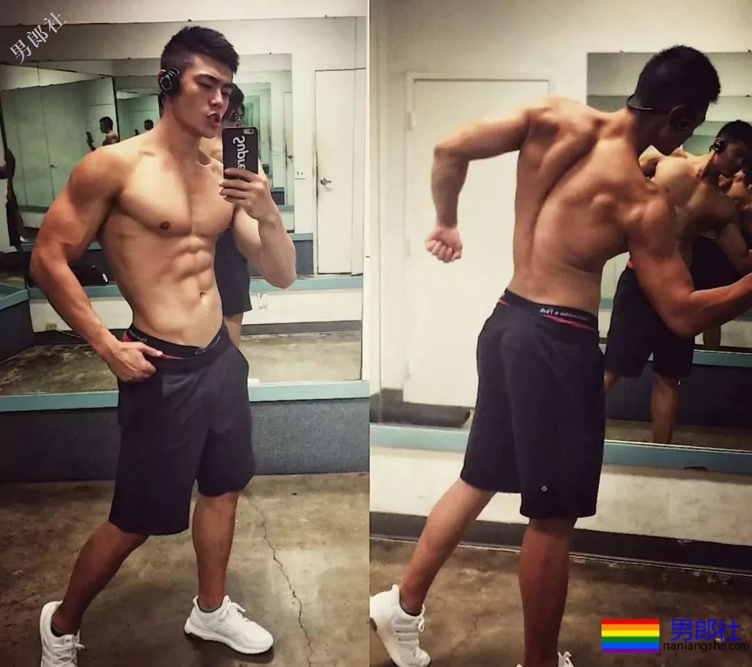 有一个撩得人发狂的肌肉体育生室友是种体验？ - 51虹马