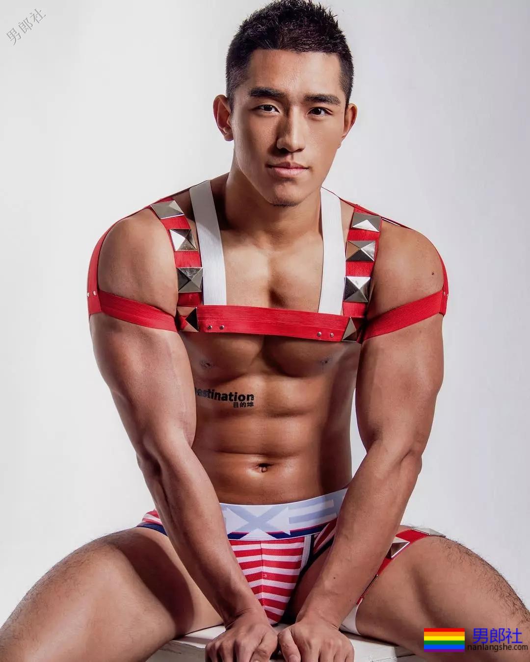 忠犬系内裤男模,亚裔Gogo-boy在ins上放飞自我,好肉不容错过! - 51虹马 忠犬系内裤男模,亚裔Gogo-boy在ins上放飞自我,好肉不容错过! - 51虹马