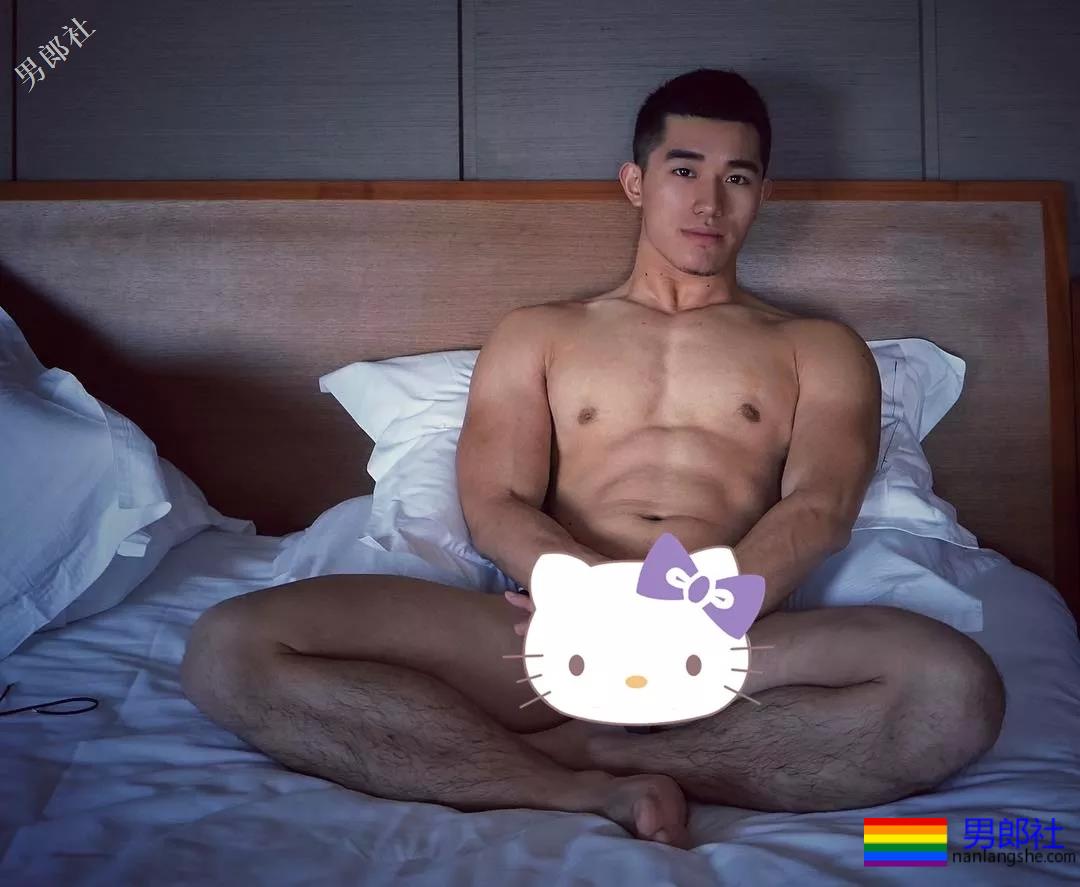 忠犬系内裤男模，亚裔Gogo-boy在ins上放飞自我，​好肉不容错过！ - 51虹马