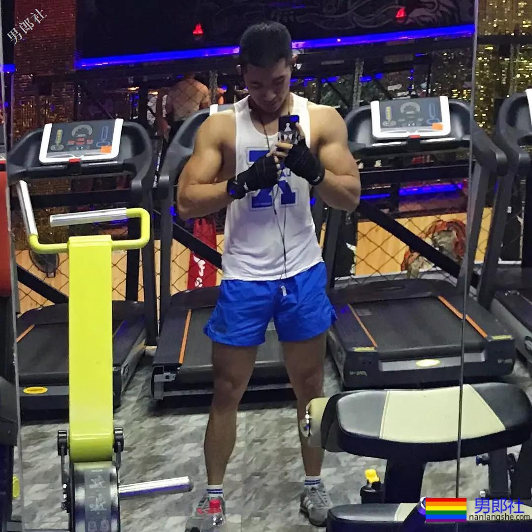 忠犬系内裤男模,亚裔Gogo-boy在ins上放飞自我,好肉不容错过! - 51虹马 忠犬系内裤男模,亚裔Gogo-boy在ins上放飞自我,好肉不容错过! - 51虹马