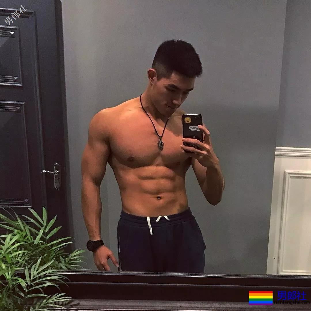 忠犬系内裤男模,亚裔Gogo-boy在ins上放飞自我,好肉不容错过! - 51虹马 忠犬系内裤男模,亚裔Gogo-boy在ins上放飞自我,好肉不容错过! - 51虹马