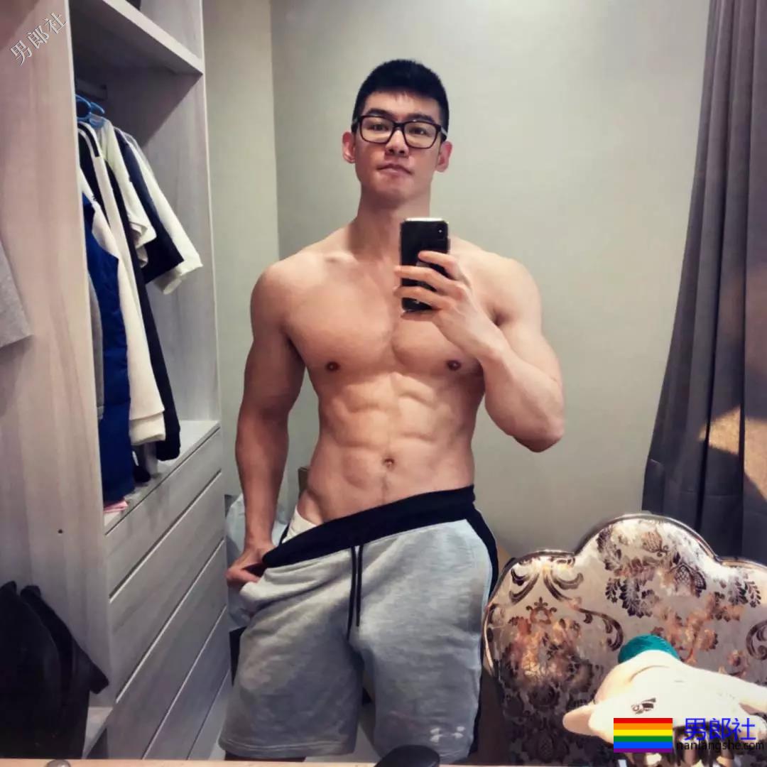 号称18+,不知是真是假？ - 51虹马