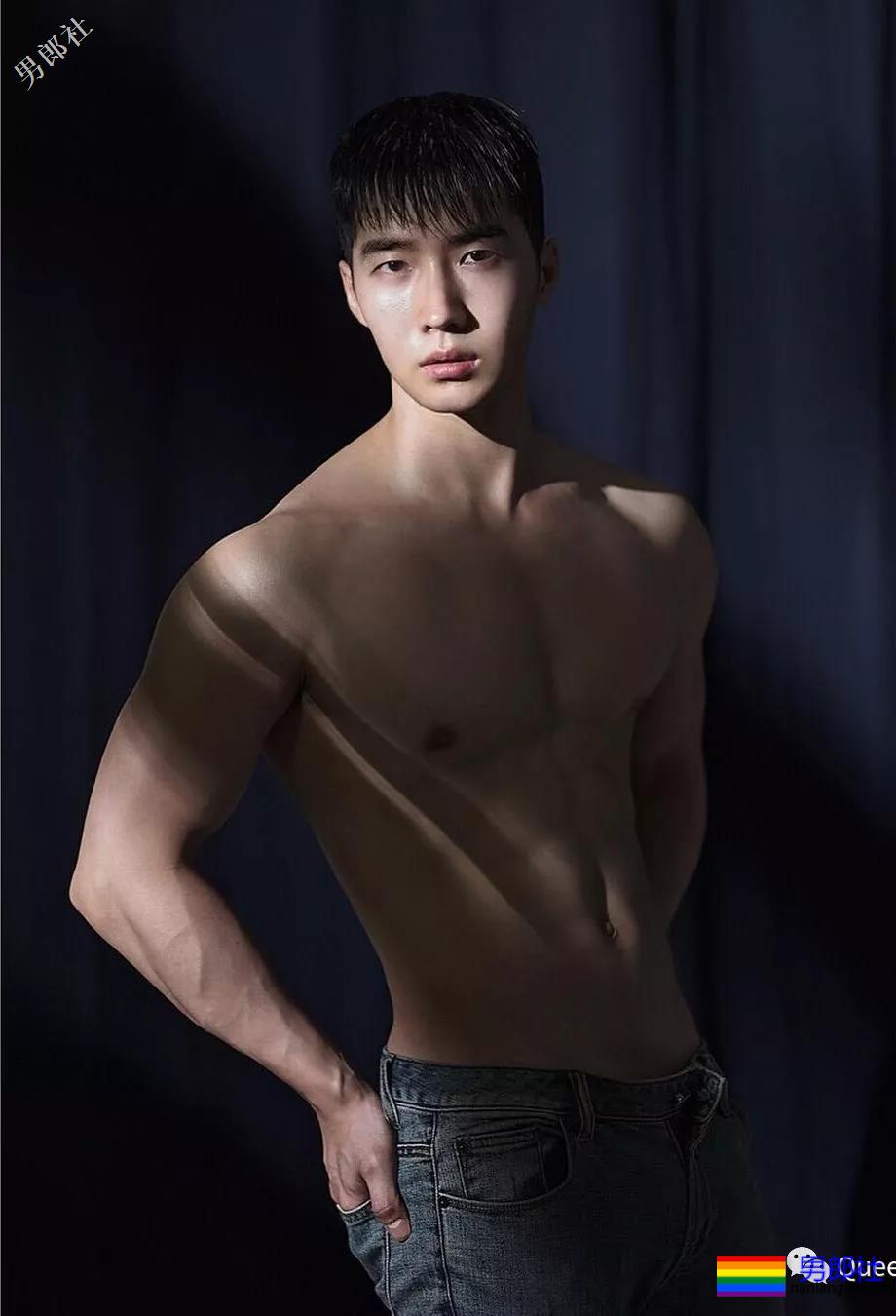 把筋肉男模拍成这样，眼睛都辣瞎 - 51虹马