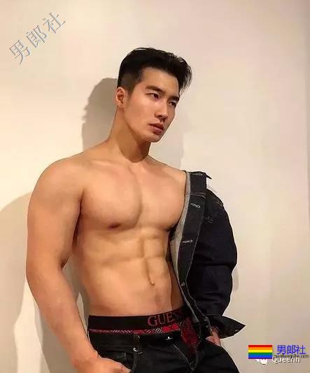 把筋肉男模拍成这样，眼睛都辣瞎 - 51虹马