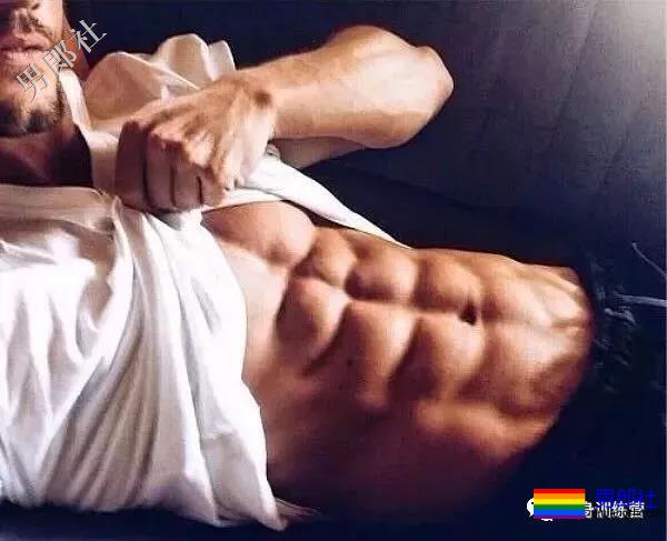 “男朋友最帅床照，不服来战！” - 51虹马