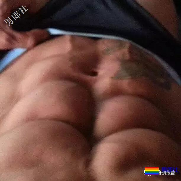 “男朋友最帅床照，不服来战！” - 51虹马