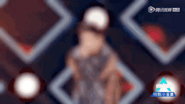 痞憨直筋肉小狼狗浴室戏抢镜？肌肉男终于对当红综艺下手了！ - 51虹马