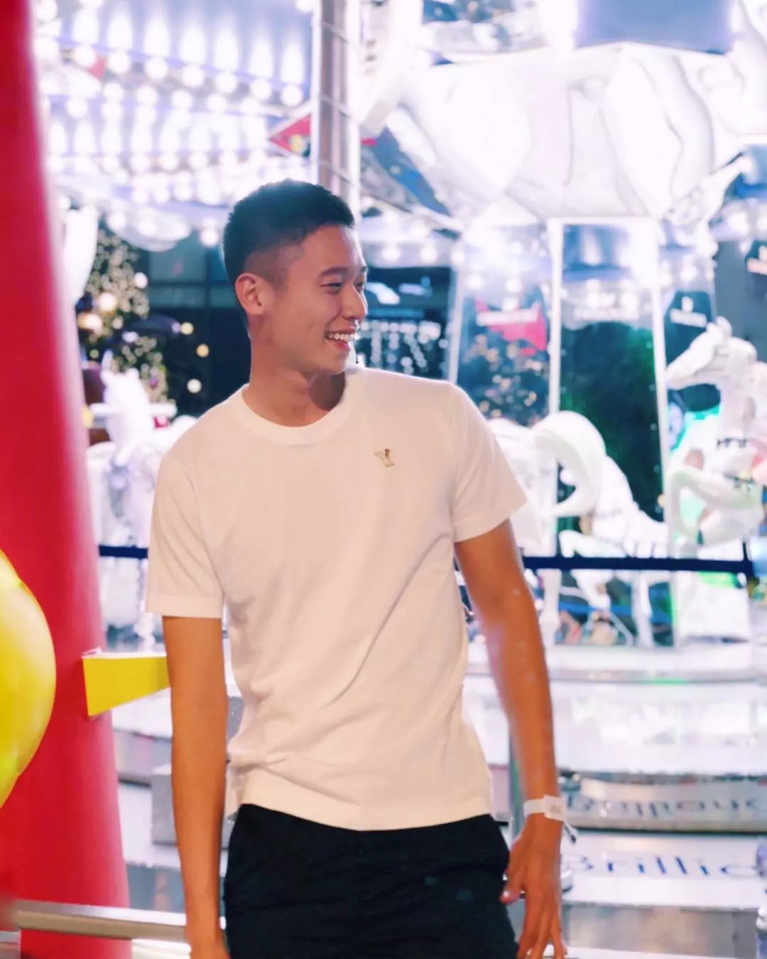 票选同志天菜薄肌小奶狗，少年感白嫩肌肉身材太美好！ - 51虹马