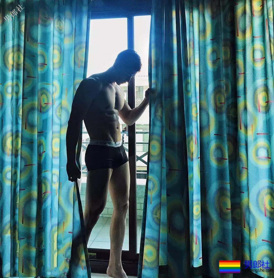 肌肉网红公开卖“原味”被网友调戏,奶凶天菜鲜肉太会玩了! - 51虹马 肌肉网红公开卖“原味”被网友调戏,奶凶天菜鲜肉太会玩了! - 51虹马