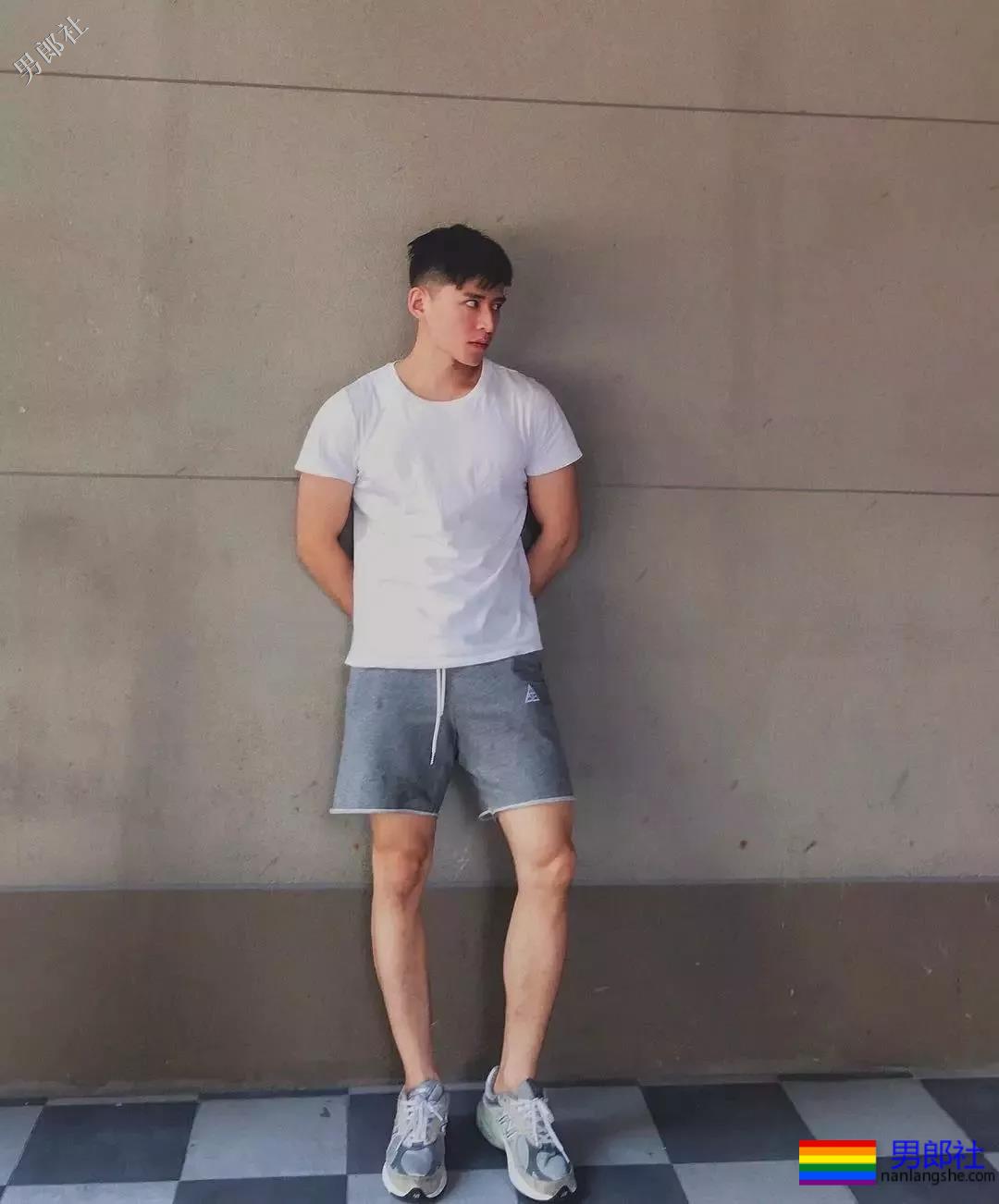 肌肉网红公开卖“原味”被网友调戏,奶凶天菜鲜肉太会玩了! - 51虹马 肌肉网红公开卖“原味”被网友调戏,奶凶天菜鲜肉太会玩了! - 51虹马