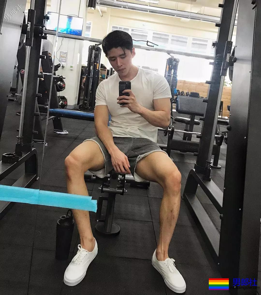 肌肉网红公开卖“原味”被网友调戏，奶凶天菜鲜肉太会玩了！ - 51虹马