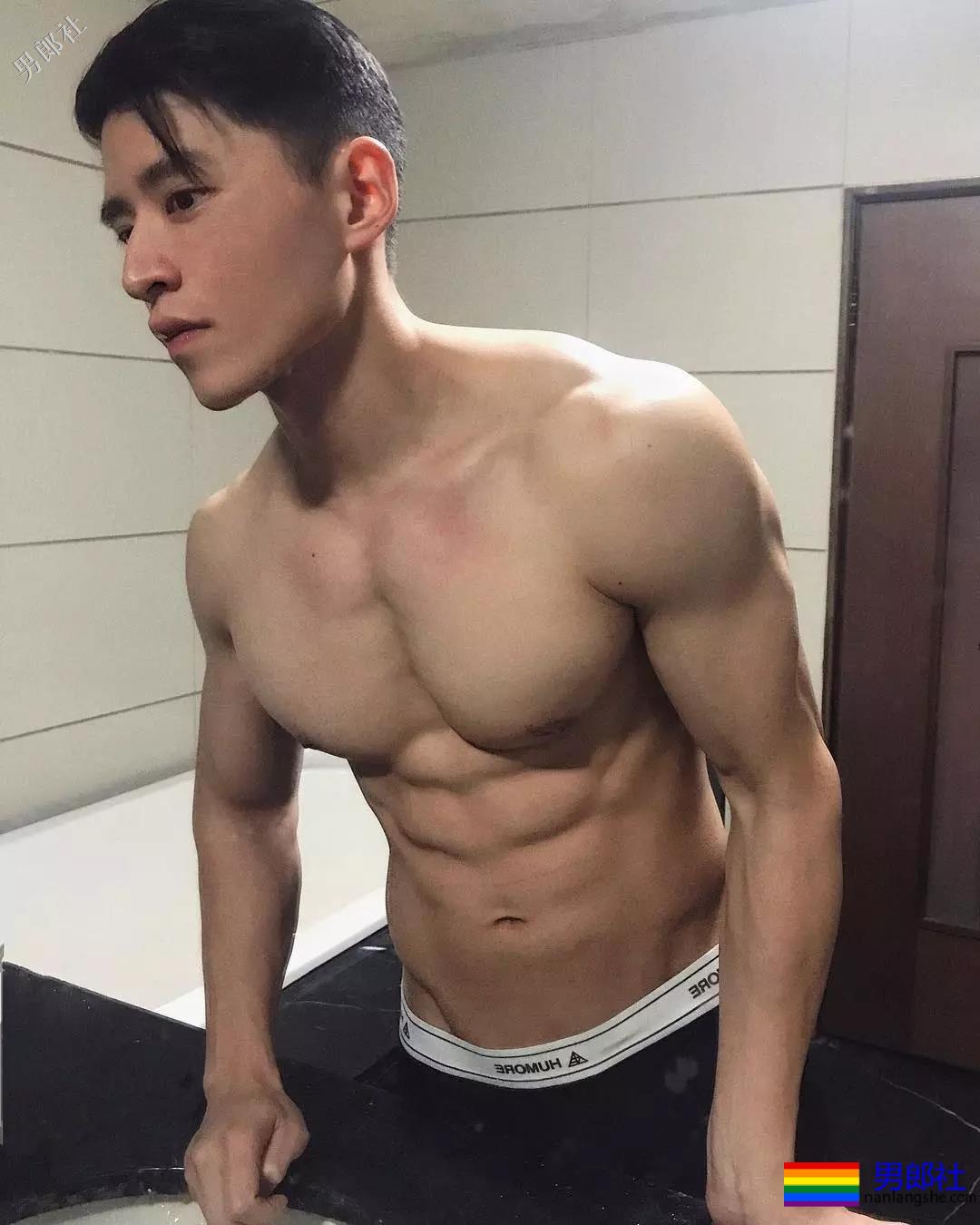 肌肉网红公开卖“原味”被网友调戏,奶凶天菜鲜肉太会玩了! - 51虹马 肌肉网红公开卖“原味”被网友调戏,奶凶天菜鲜肉太会玩了! - 51虹马