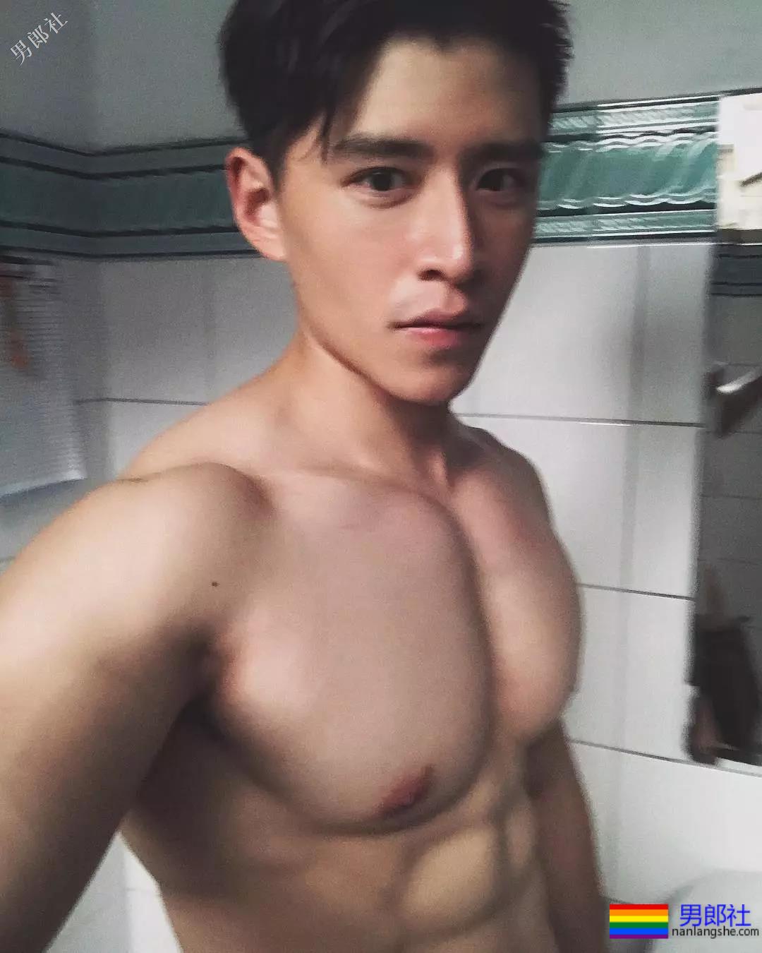 肌肉网红公开卖“原味”被网友调戏，奶凶天菜鲜肉太会玩了！ - 51虹马