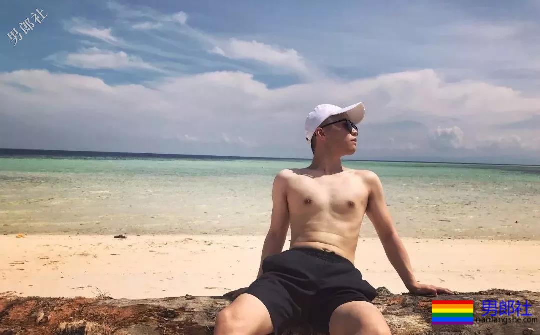 爆红圈内的航空学院校草小哥肌肉正装翘臀! - 51虹马 爆红圈内的航空学院校草小哥肌肉正装翘臀! - 51虹马