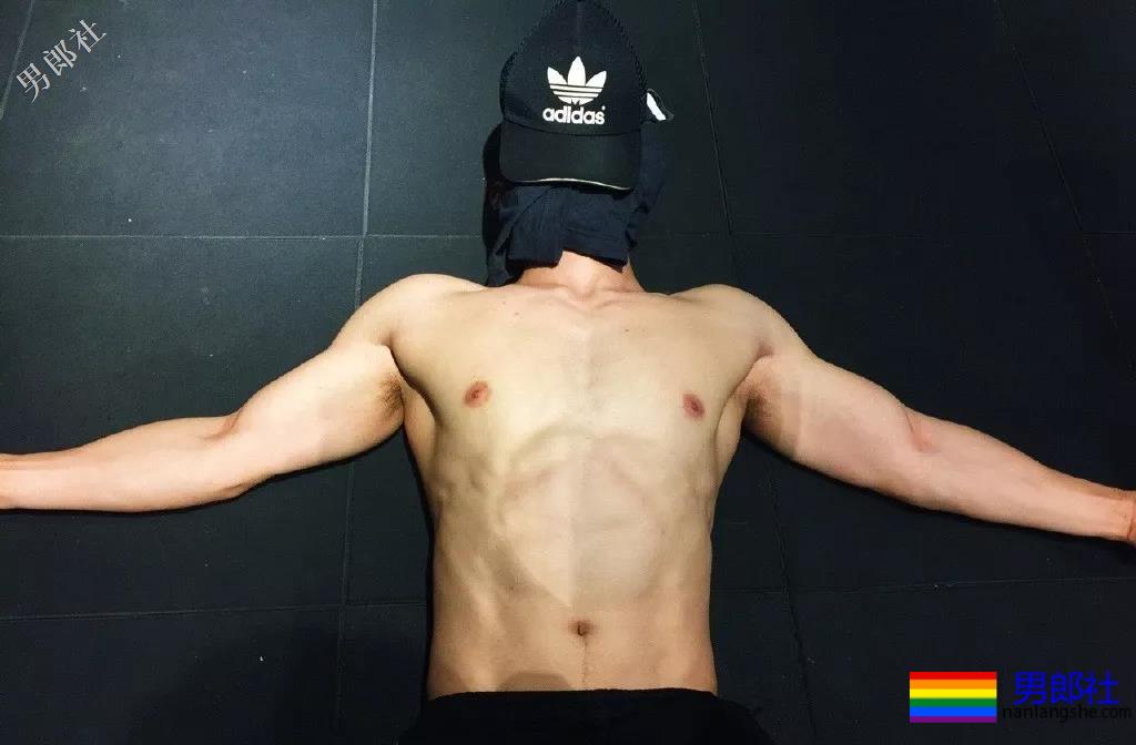 最帅协警转型做教练，他妈竟然还说他丑？ - 51虹马