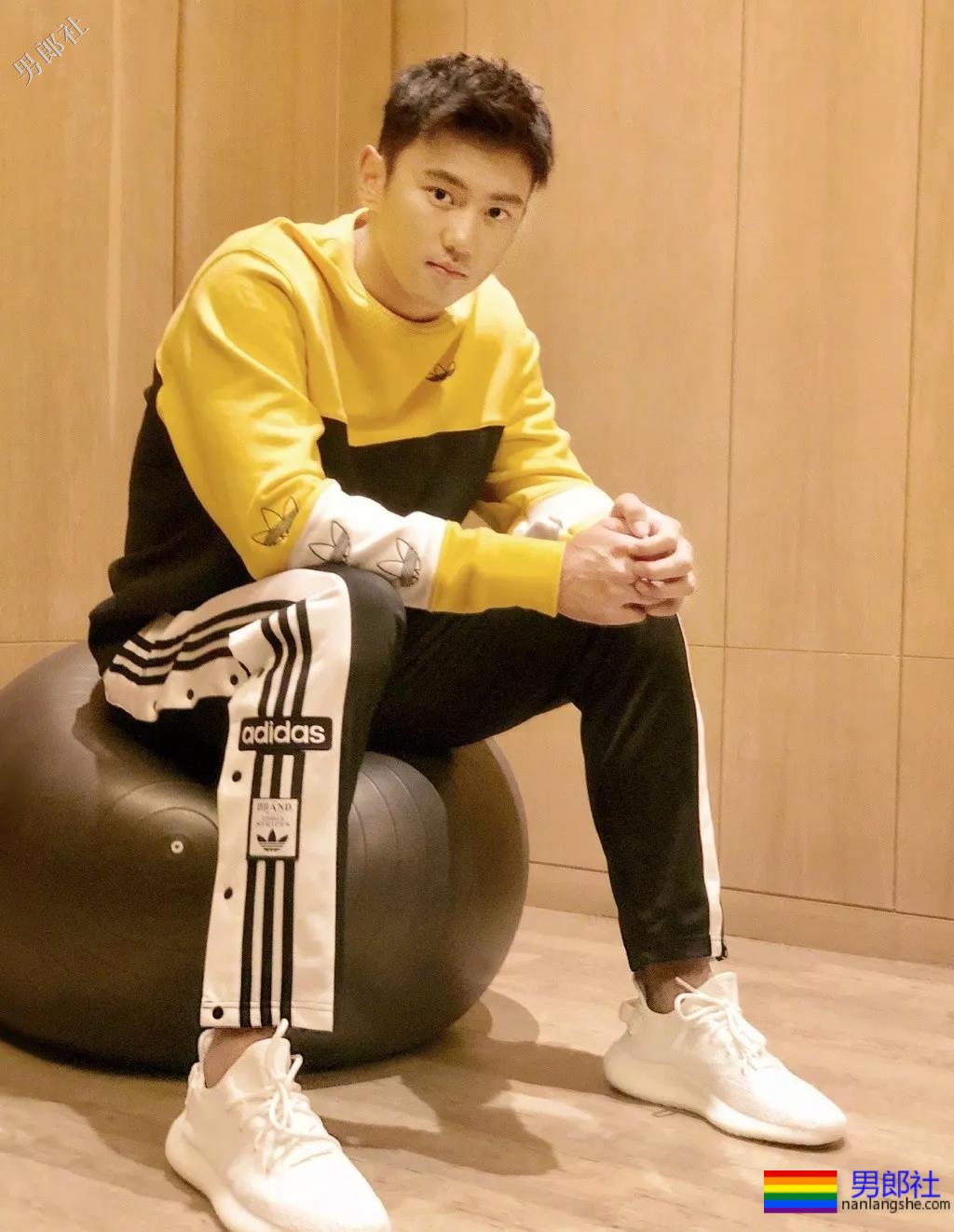 新人辈出！游泳小将泳裤实力“大”过宁泽涛？ - 51虹马