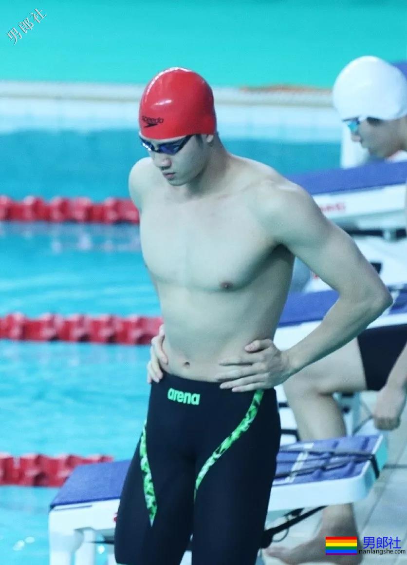 新人辈出！游泳小将泳裤实力“大”过宁泽涛？ - 51虹马