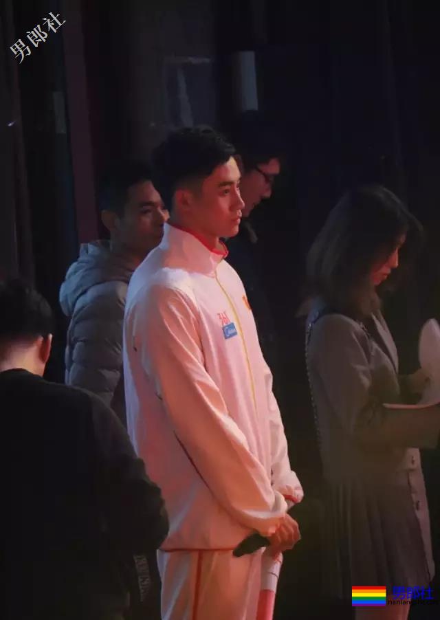 新人辈出！游泳小将泳裤实力“大”过宁泽涛？ - 51虹马