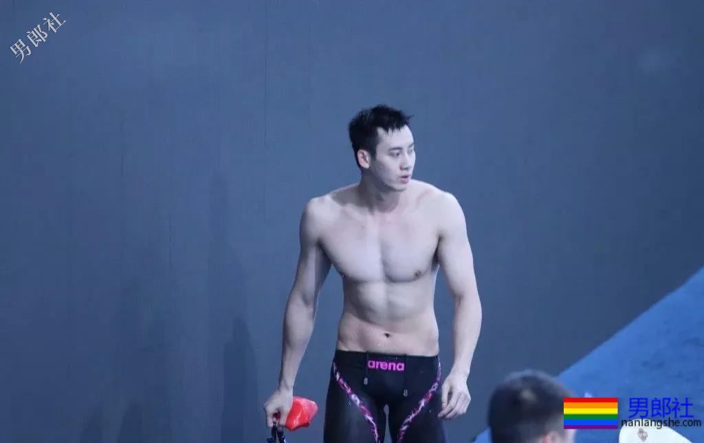新人辈出！游泳小将泳裤实力“大”过宁泽涛？ - 51虹马