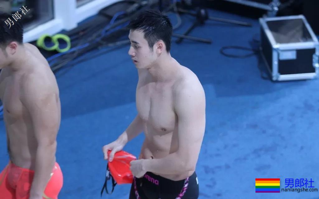 新人辈出！游泳小将泳裤实力“大”过宁泽涛？ - 51虹马