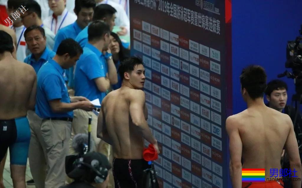 新人辈出！游泳小将泳裤实力“大”过宁泽涛？ - 51虹马