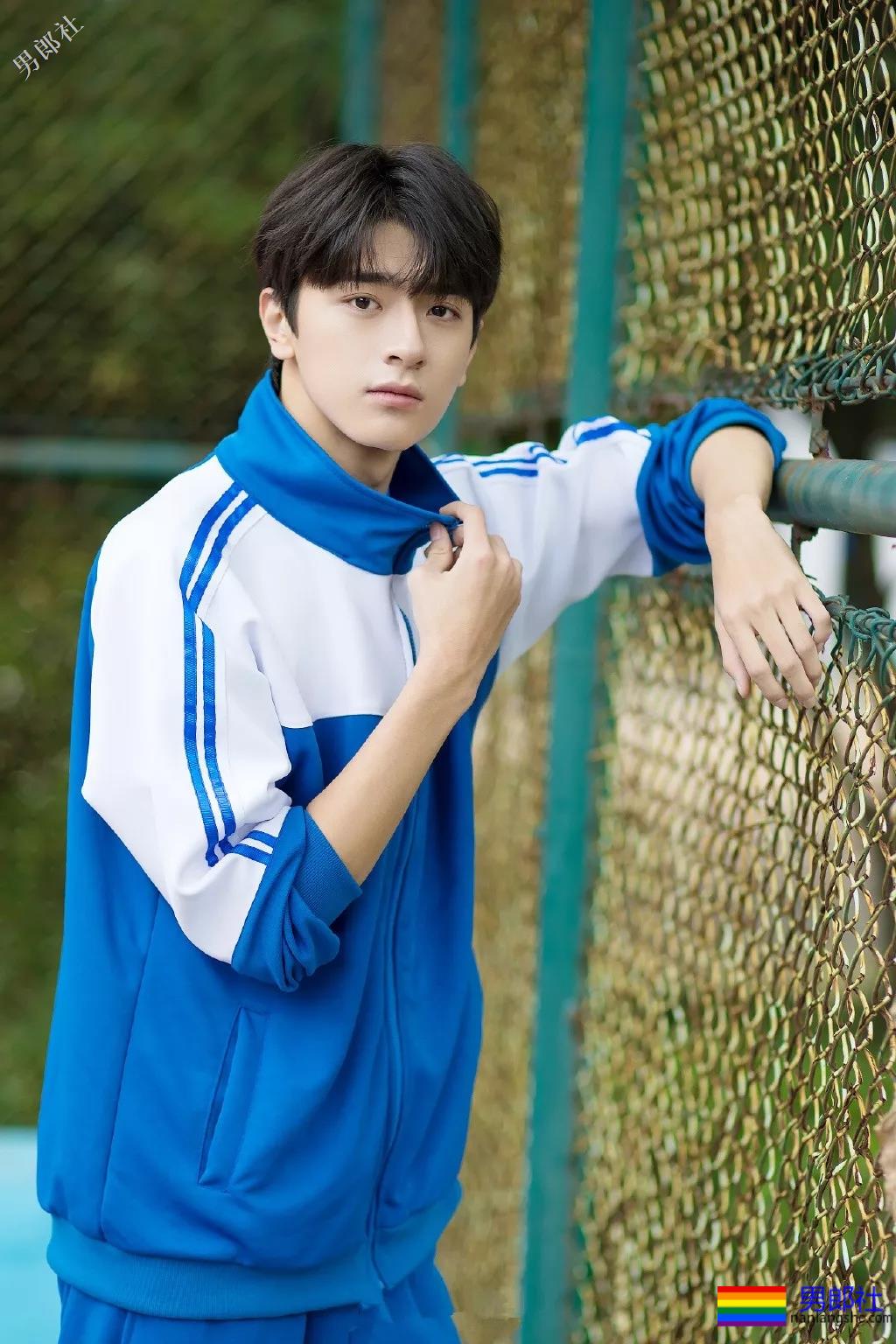 初恋脸校草撑剧,男主全是高颜长腿大鼻子小鲜肉,洗澡戏都没人看了! - 51虹马 初恋脸校草撑剧,男主全是高颜长腿大鼻子小鲜肉,洗澡戏都没人看了! - 51虹马