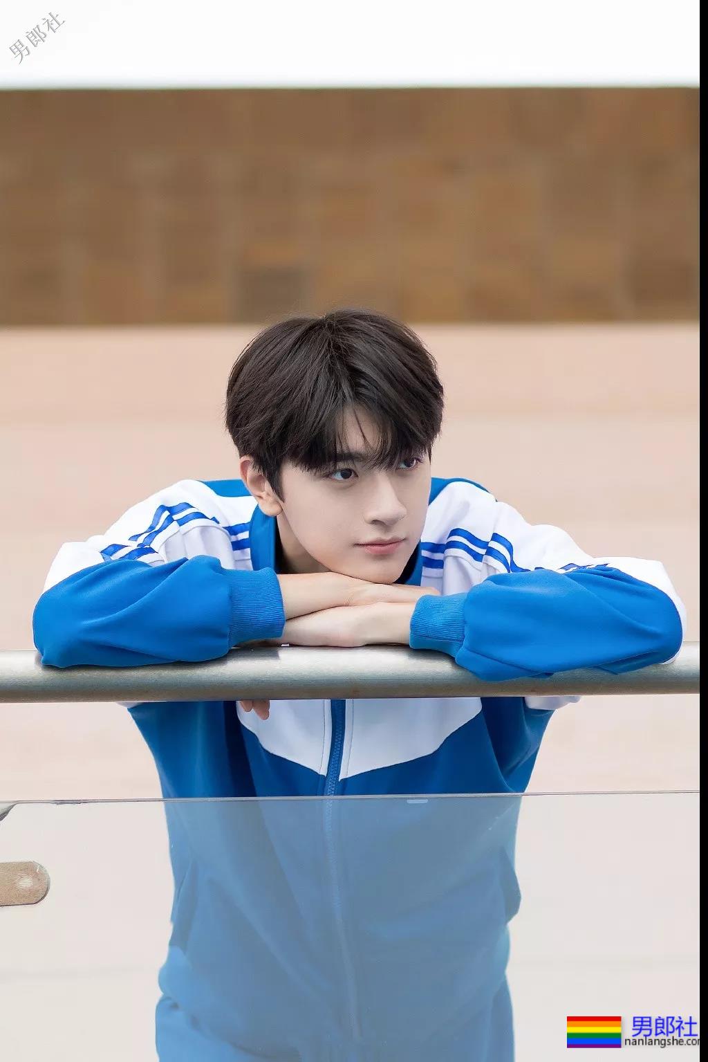 初恋脸校草撑剧,男主全是高颜长腿大鼻子小鲜肉,洗澡戏都没人看了! - 51虹马 初恋脸校草撑剧,男主全是高颜长腿大鼻子小鲜肉,洗澡戏都没人看了! - 51虹马