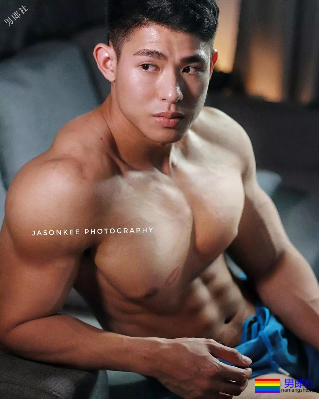 夏天来了，快车司机的短裤太短了！ - 51虹马