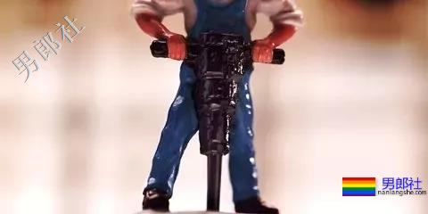 为了追求刺激,男人们都对自己的“小弟弟”做了什么? - 51虹马 为了追求刺激,男人们都对自己的“小弟弟”做了什么? - 51虹马