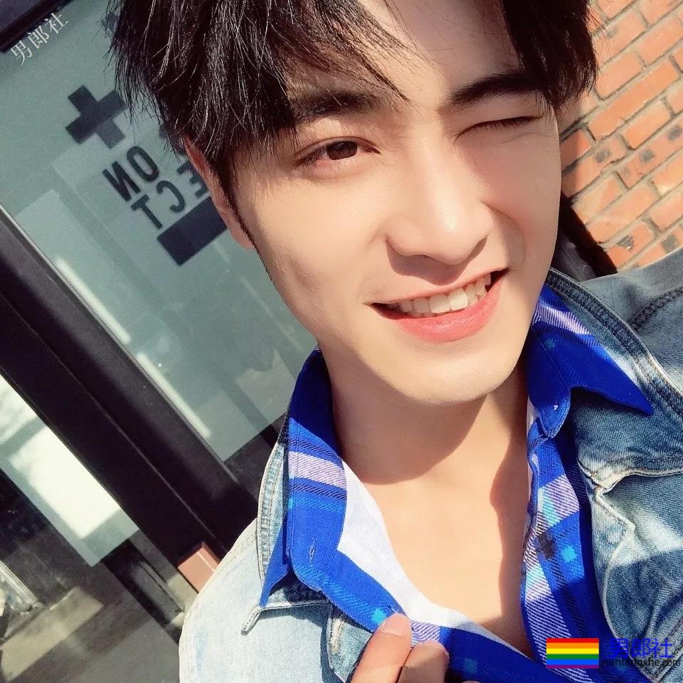 硬核兄弟情又来了?双男主出场就秀身材,又遭遇咸猪手! - 51虹马 硬核兄弟情又来了?双男主出场就秀身材,又遭遇咸猪手! - 51虹马