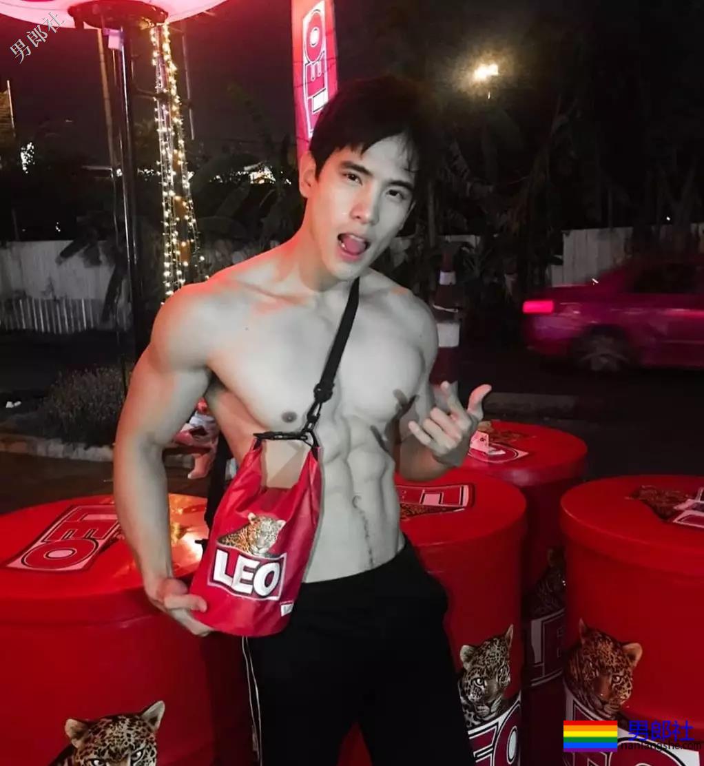 4位男生天菜！颜高肉美活儿好！ - 51虹马