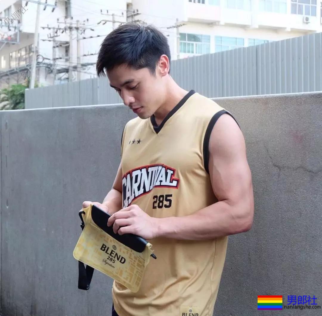 4位男生天菜！颜高肉美活儿好！ - 51虹马