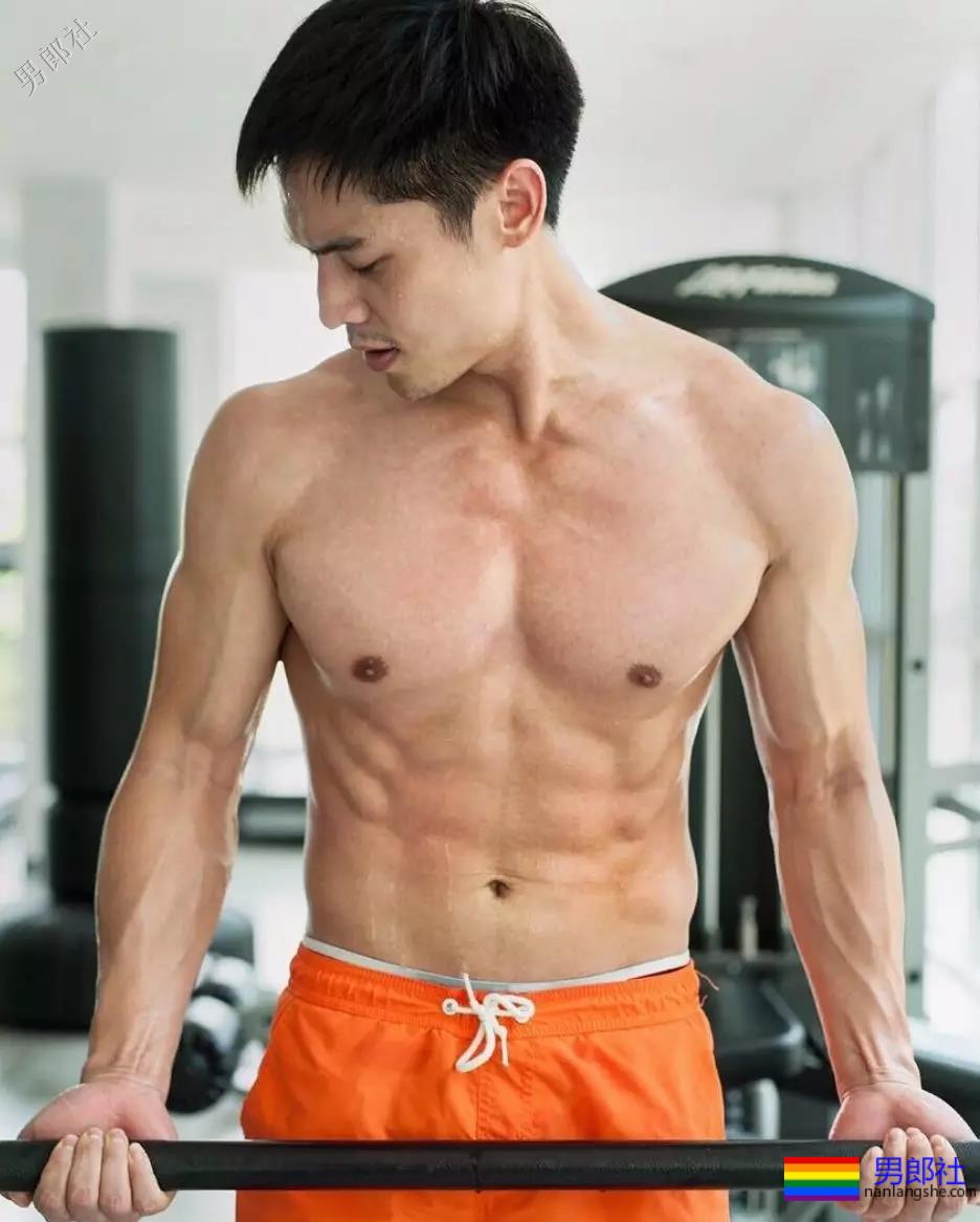 4位男生天菜！颜高肉美活儿好！ - 51虹马